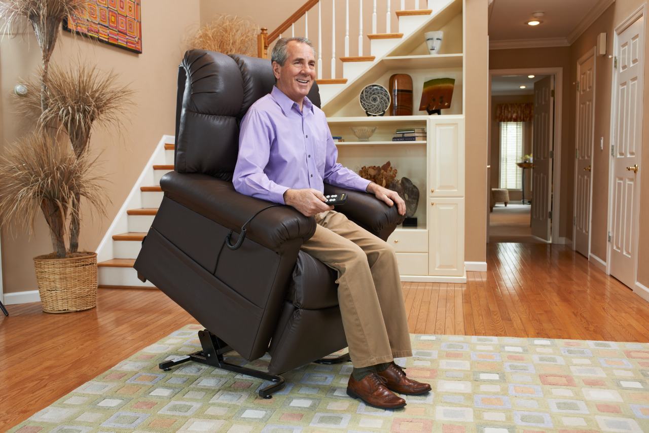 Long-Beach seat reclining Lift Chairs by Golden and Pride