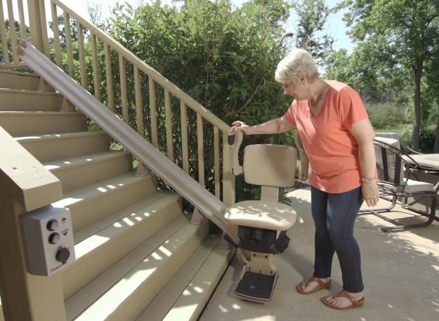 Bruno Elite outdoor stair lift
