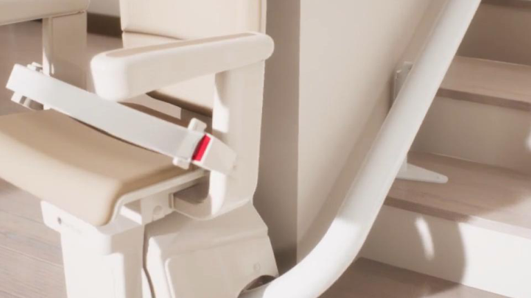 Handicare Freecurve curved stair lift