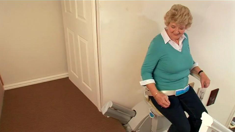Handicare Freecurve curved stair lift