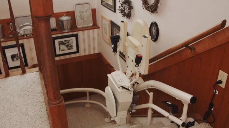 Harmar Helix curved stair lift