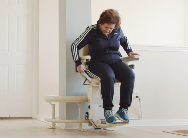 Harmar Helix curved stair lift