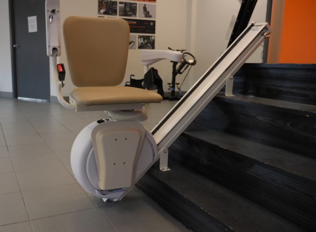 Savaria K2 straight stair lift