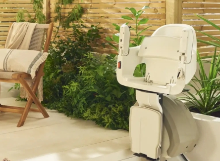AccessBDD HomeGlide outdoor stair lift